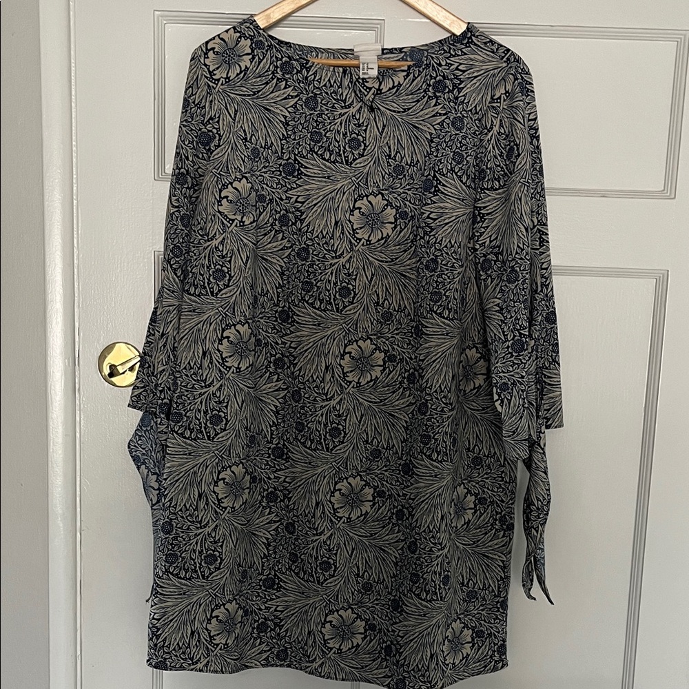 Morris & Co x H&M Blue  Floral  Dress with ties at the sleeve. Used